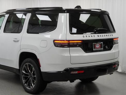 New 2025 Jeep Grand Wagoneer Series III w/ Rear Seat Video Group 1 image 12