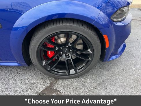 Used 2022 Dodge Charger SRT Hellcat w/ Harman/Kardon Audio Group image 17