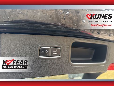 Used 2017 Porsche Macan S w/ Premium Package Plus image 19