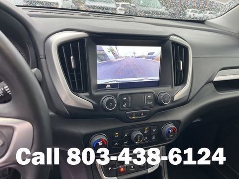Used 2024 GMC Terrain SLT FWD image 24
