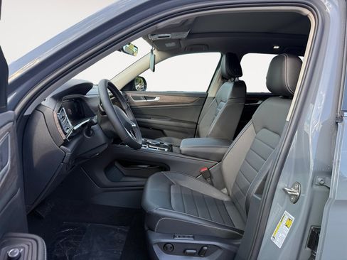 New 2026 Volkswagen Atlas SEL image 10