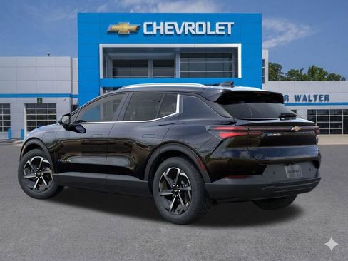 New 2026 Chevrolet Equinox EV LT image 4