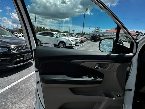 Used 2018 Honda Ridgeline RTL image 33