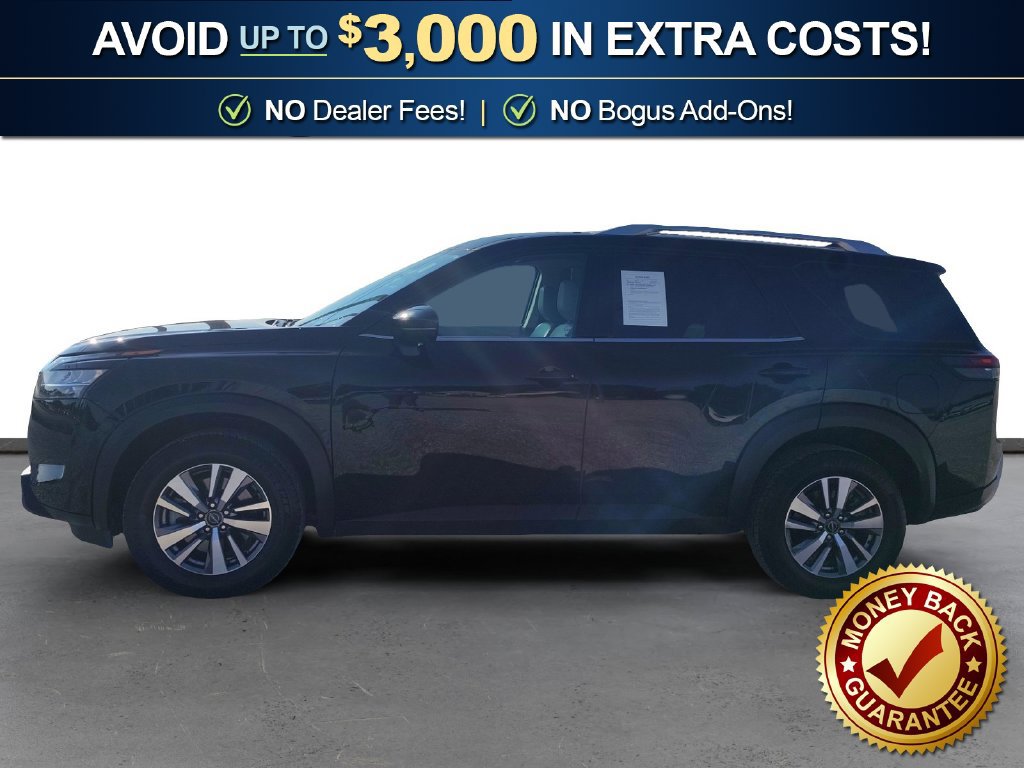 Used 2023 Nissan Pathfinder SL AWD/4WD image 2