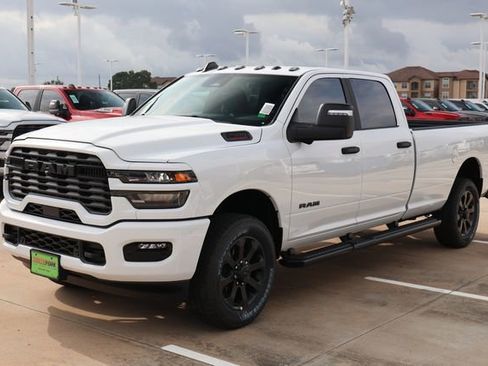 New 2026 RAM 2500 Big Horn AWD/4WD image 3