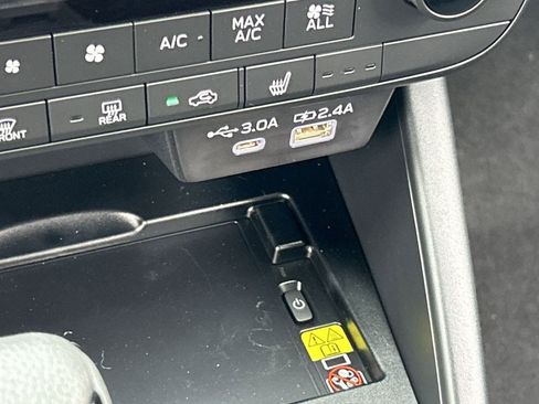 New 2026 Subaru Outback Limited AWD/4WD image 25
