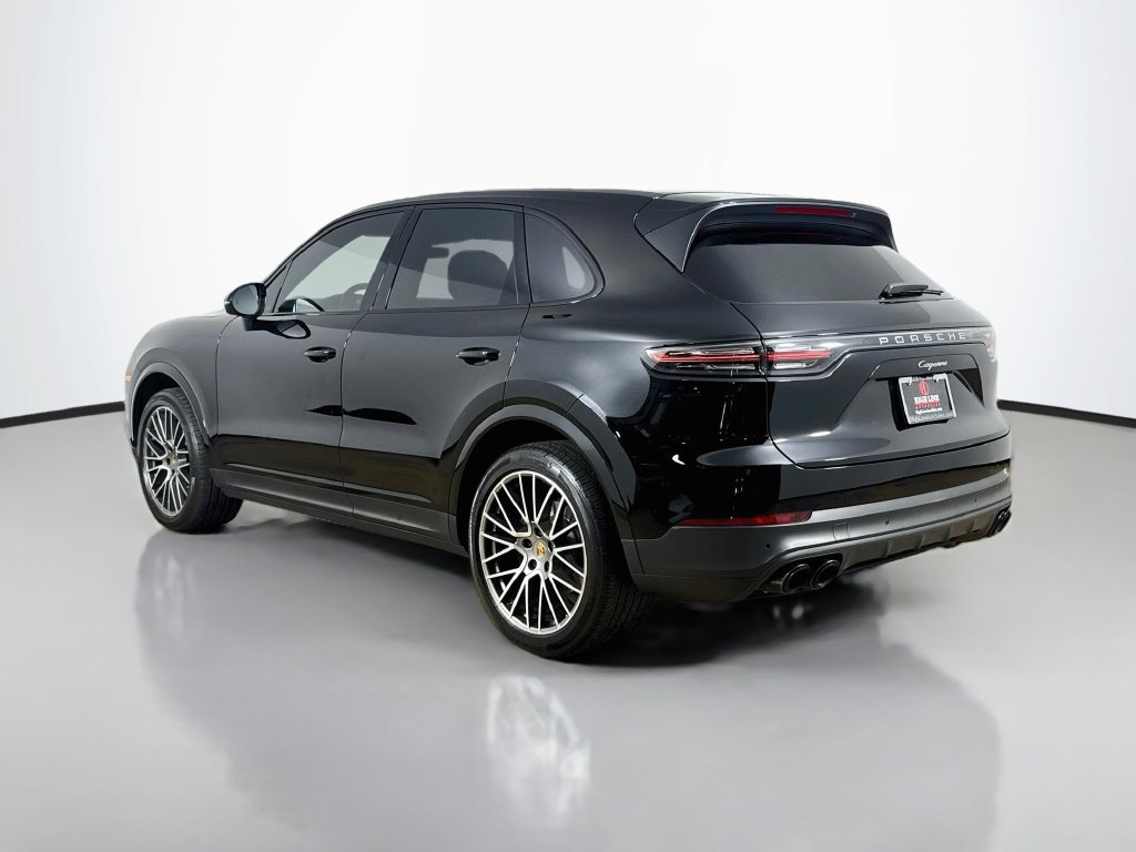 Used 2023 Porsche Cayenne AWD/4WD image 5