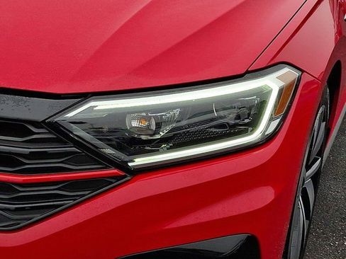 Certified 2021 Volkswagen Jetta GLI Autobahn image 12