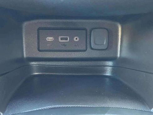 Used 2021 Chevrolet Equinox LT image 14