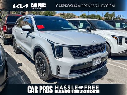 Certified 2025 Kia Sorento S w/ Panoramic Sunroof Package