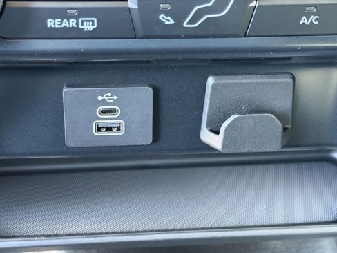 New 2025 Ford F150 XL w/ Equipment Group 103A High image 8