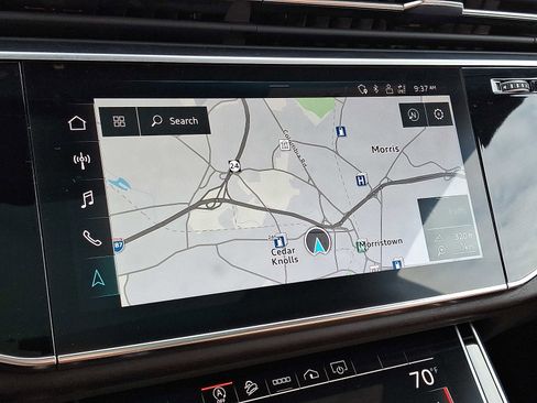 Used 2021 Audi Q8 Premium Plus image 17