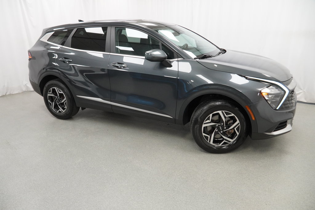Used 2023 Kia Sportage LX AWD/4WD image 5