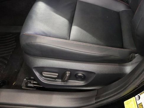 Used 2024 Toyota Prius Prime FWD image 13