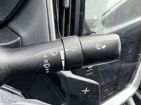 Used 2023 Subaru Legacy Premium image 31