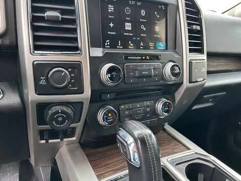 Used 2018 Ford F150 Lariat w/ Equipment Group 501A Mid image 24