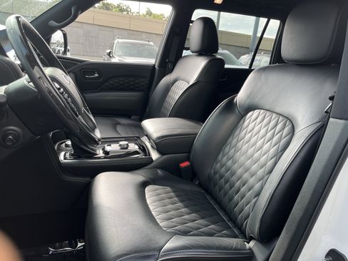 Certified 2024 INFINITI QX80 Sensory w/ All-Season Package AWD/4WD image 13