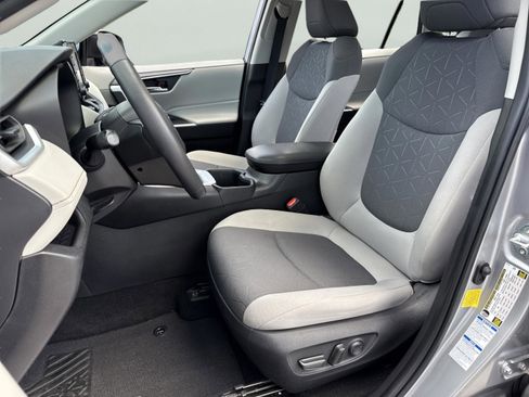 Used 2022 Toyota RAV4 XLE w/ Convenience Package AWD/4WD image 23