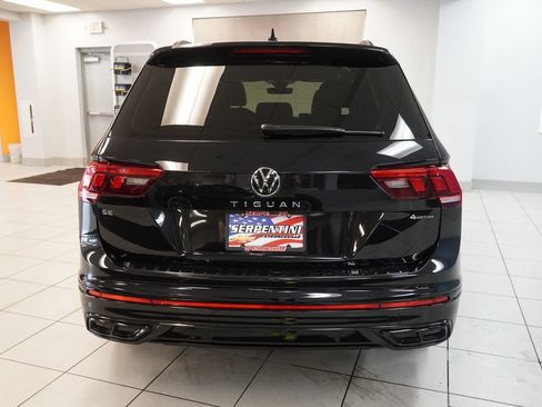 Used 2023 Volkswagen Tiguan SE R-Line AWD/4WD image 9