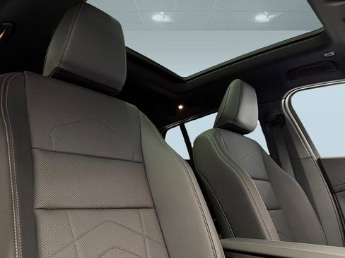 New 2026 BMW X2 xDrive28i w/ Technology Package image 25