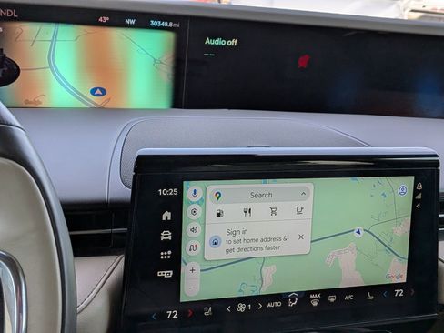 Certified 2024 Lincoln Nautilus Premier w/ Equipment Group 102A image 24