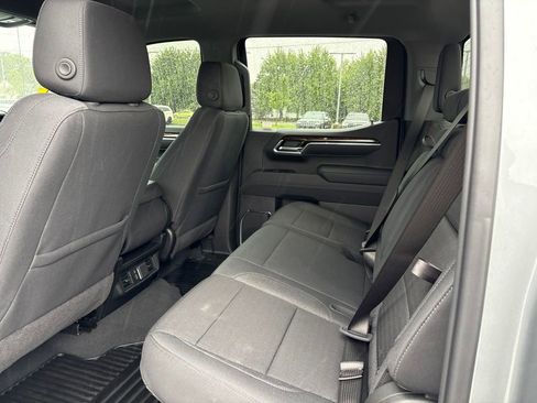 Used 2025 GMC Sierra 1500 Elevation AWD/4WD image 9