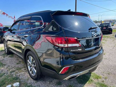 Used 2018 Hyundai Santa Fe SE FWD image 5