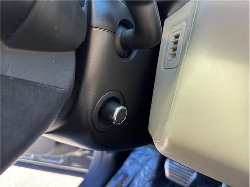 Used 2019 Land Rover Range Rover Sport HST image 22