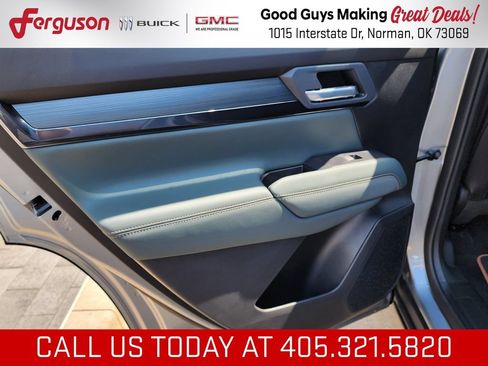New 2027 GMC Terrain AT4 w/ Convenience Package III AWD/4WD image 43