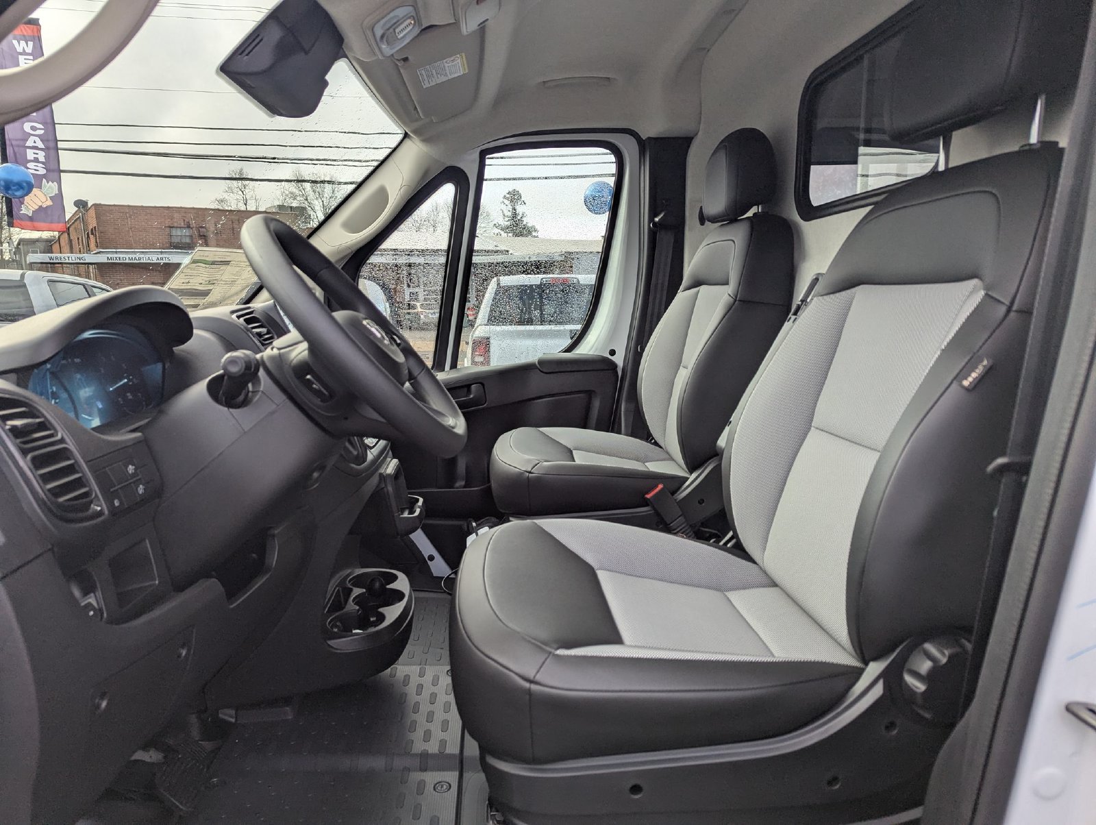 New 2026 RAM ProMaster 2500 w/ Convenience Group FWD image 8
