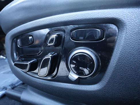 Used 2018 Genesis G90 5.0 Ultimate image 18