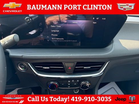 Used 2025 Buick Encore GX Preferred FWD image 17