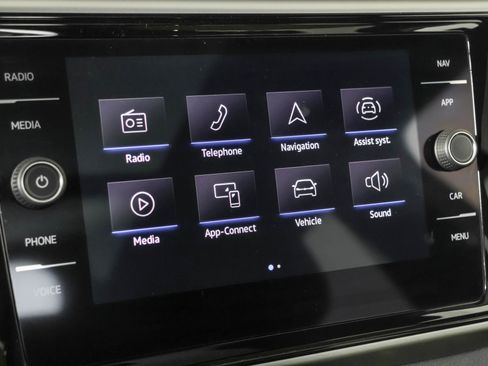 Used 2023 Volkswagen Atlas Cross Sport SEL AWD/4WD image 32