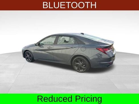 Used 2023 Hyundai Elantra SEL image 4