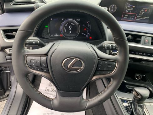 Used 2020 Lexus UX 250h w/ Accessory Package image 15