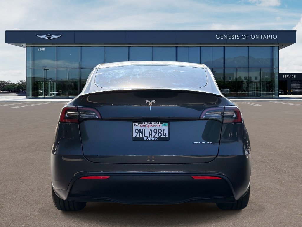 Used 2024 Tesla Model Y Performance AWD/4WD image 6