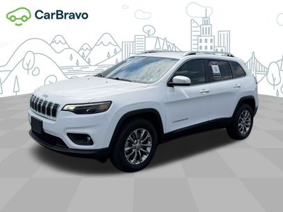 Used 2019 Jeep Cherokee Latitude Plus w/ Comfort/Convenience Group