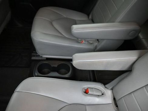 Used 2021 Toyota Highlander XLE FWD image 26