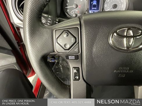 Used 2022 Toyota Tacoma TRD Sport w/ Technology Package image 43