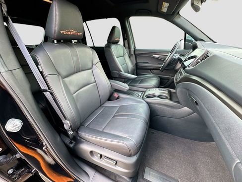 Used 2023 Honda Passport TrailSport image 37