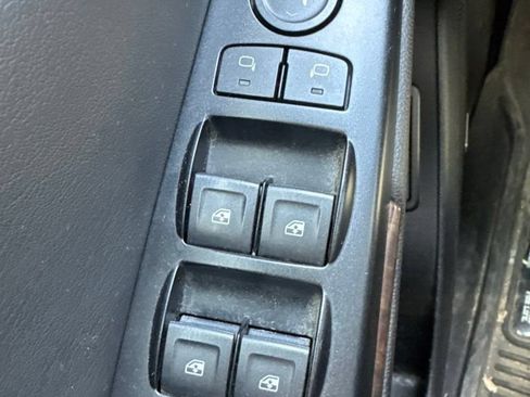 Used 2018 Chevrolet Tahoe LT AWD/4WD image 16