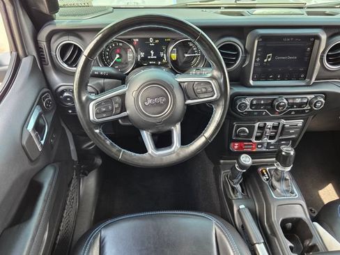 Used 2021 Jeep Wrangler Unlimited Rubicon 4xe w/ Cold Weather Group AWD/4WD image 13