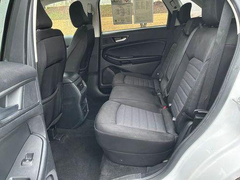 Used 2022 Ford Edge SE w/ Black Appearance Package image 24