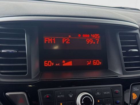 Used 2016 Nissan Pathfinder S image 13