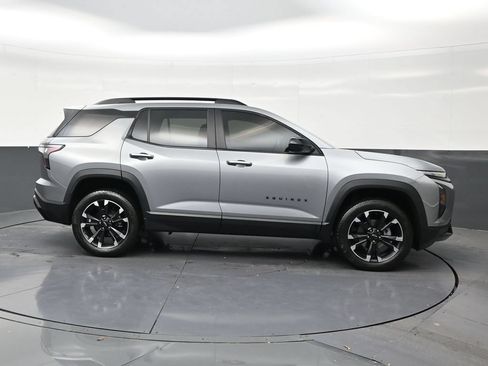 Used 2026 Chevrolet Equinox RS FWD image 6