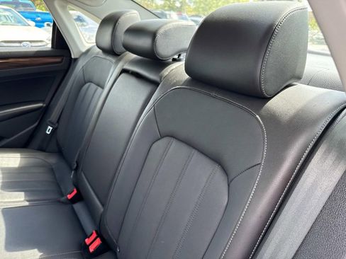 Used 2020 Volkswagen Passat 2.0T SEL image 15