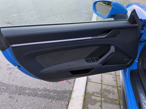 Used 2023 Porsche 911 GT3 image 27