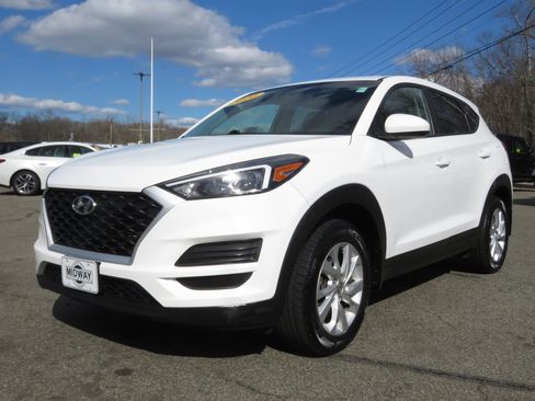 Used 2020 Hyundai Tucson SE image 1