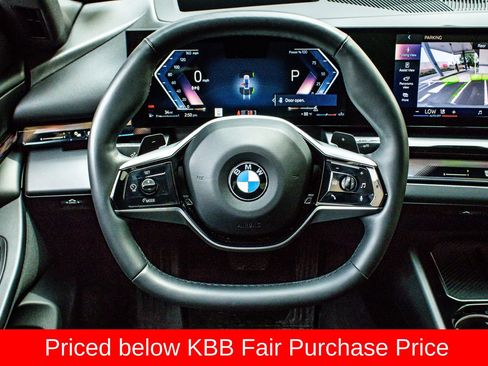 Used 2024 BMW 540i xDrive AWD/4WD image 16
