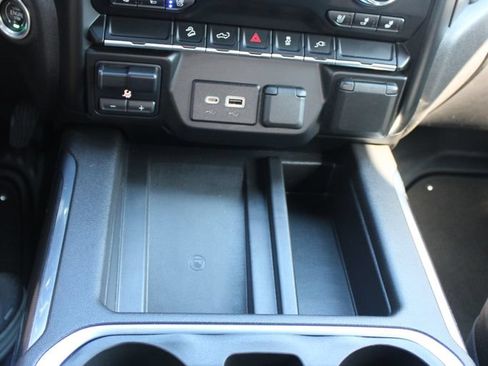 Used 2022 GMC Sierra 1500 AT4 w/ AT4 Preferred Package AWD/4WD image 33
